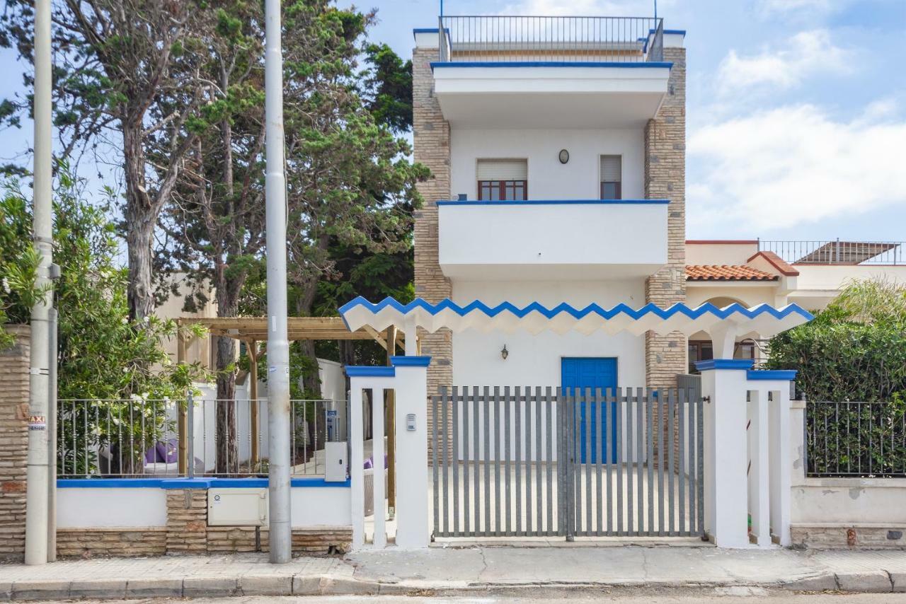 玛丽娜迪曼卡维萨Riflesso Sul Mare公寓式酒店 外观 照片